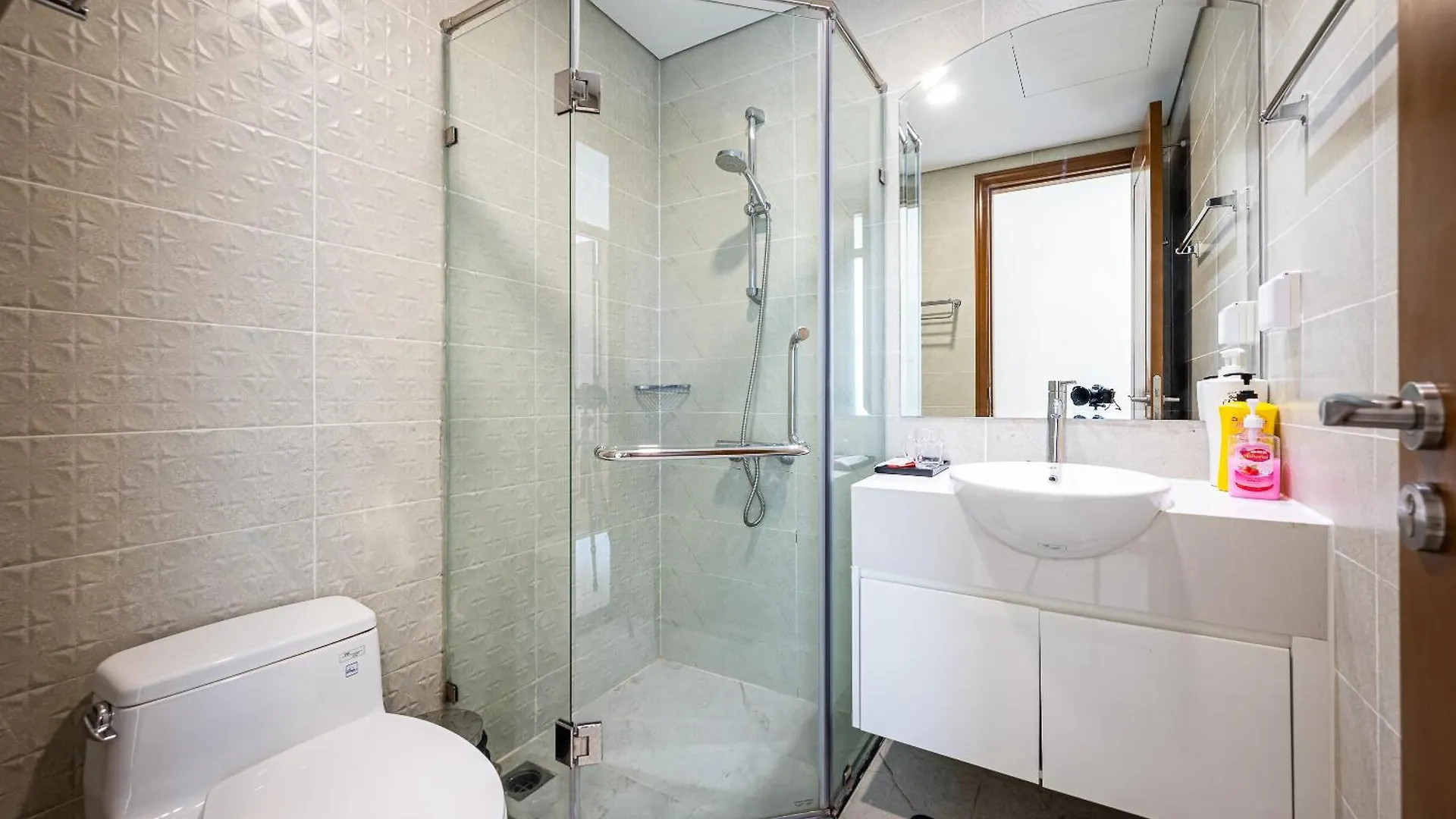 Vinhomes Condotel Luxury Art In Ho Chi Minh City Aparthotel