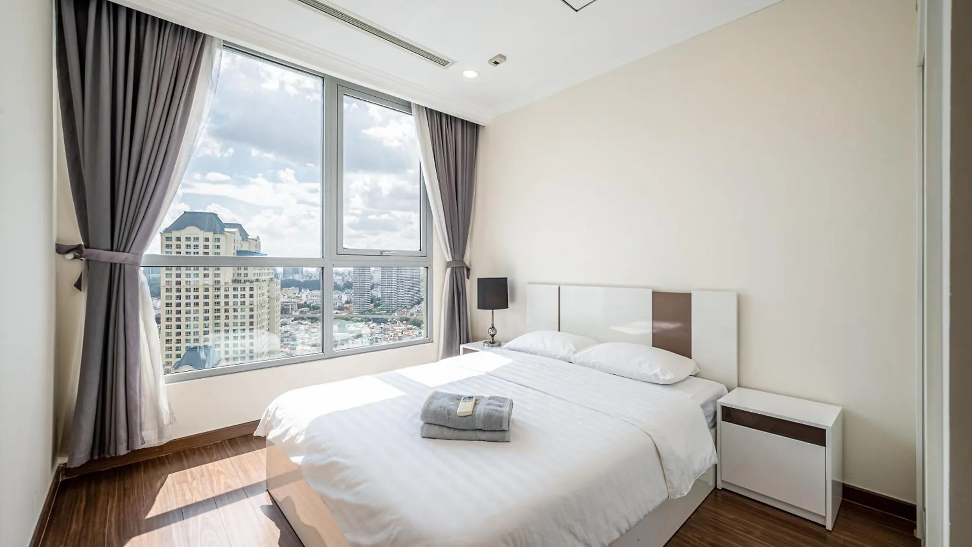 **** Aparthotel Vinhomes Condotel Luxury Art In Ho Chi Minh City Vietnam