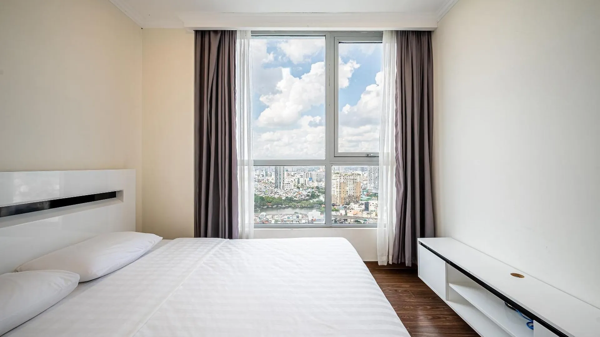 Vinhomes Condotel Luxury Art In Ho Chi Minh City Aparthotel