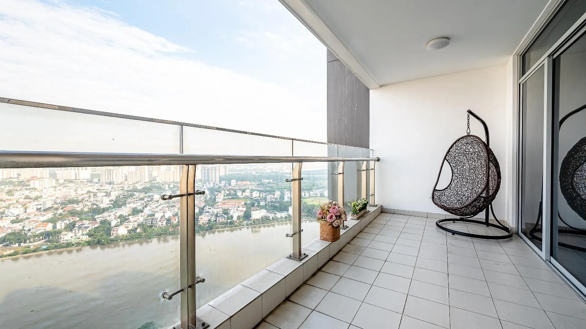 Vinhomes Condotel Luxury Art In Ho Chi Minh City