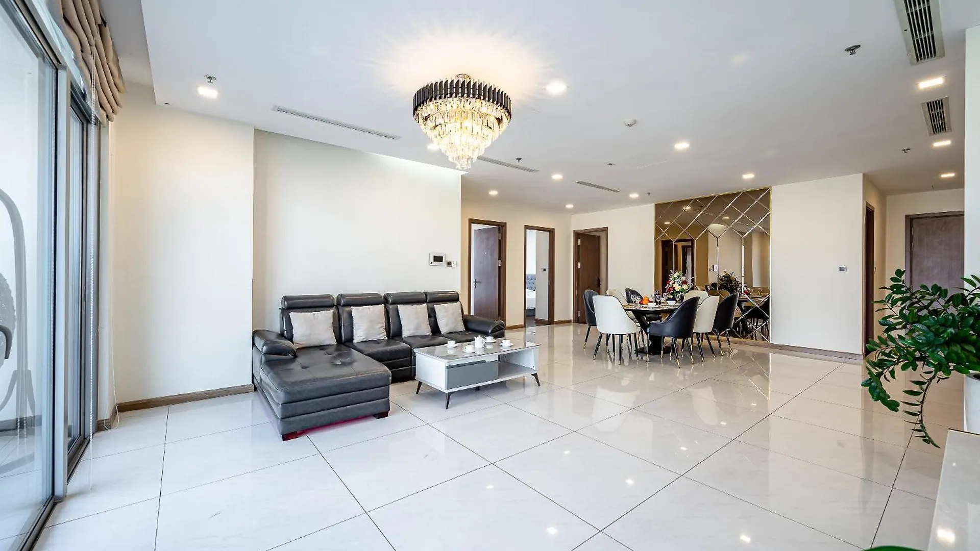 Vinhomes Condotel Luxury Art In Ho Chi Minh City