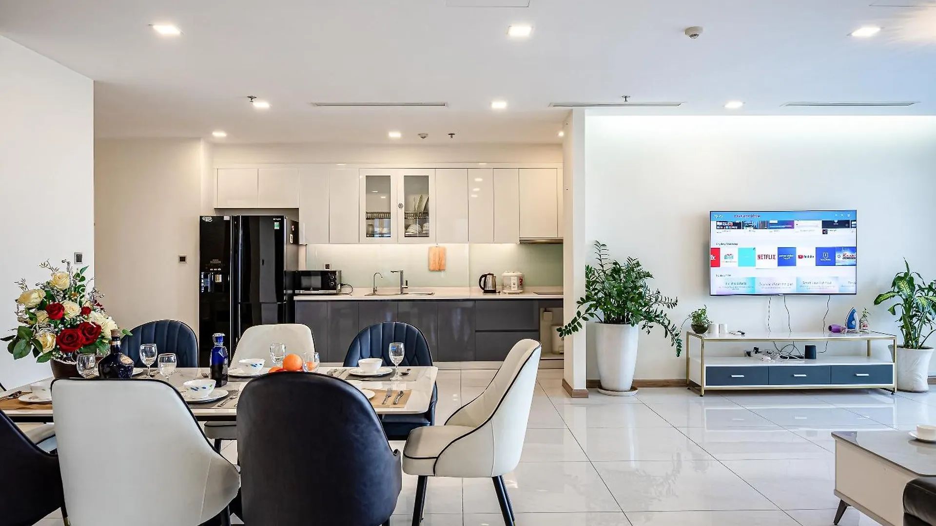 Vinhomes Condotel Luxury Art In Ho Chi Minh City