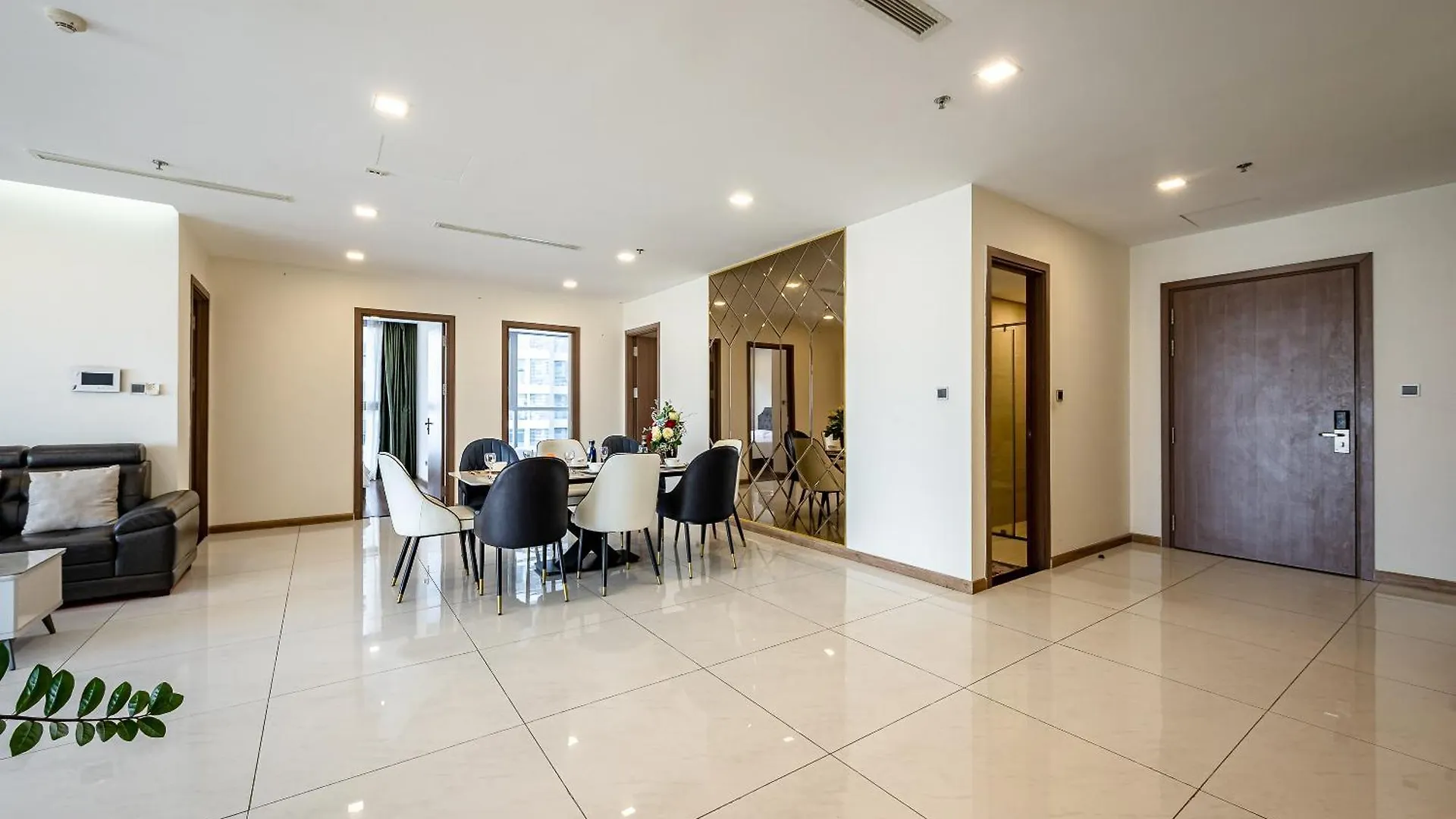 Vinhomes Condotel Luxury Art In Ho Chi Minh City Aparthotel