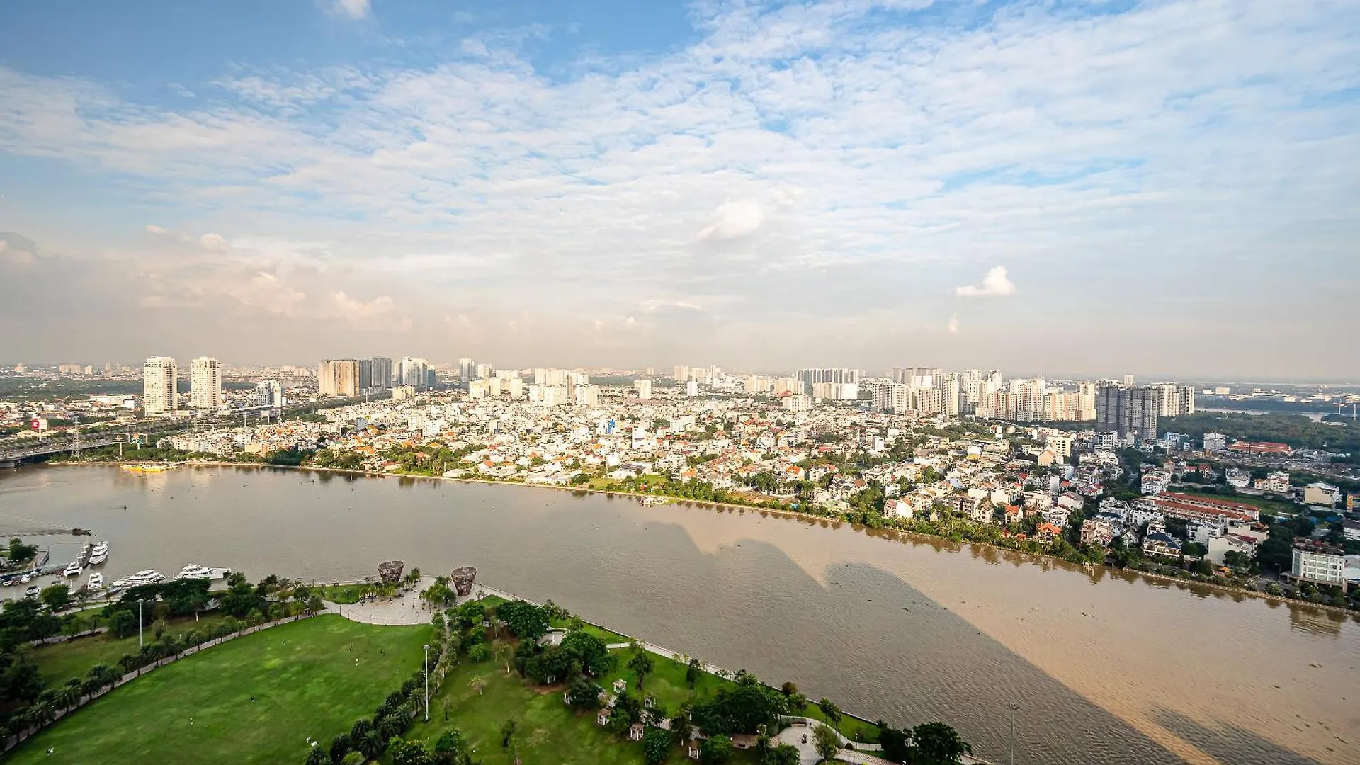 Vinhomes Condotel Luxury Art In Ho Chi Minh City Aparthotel