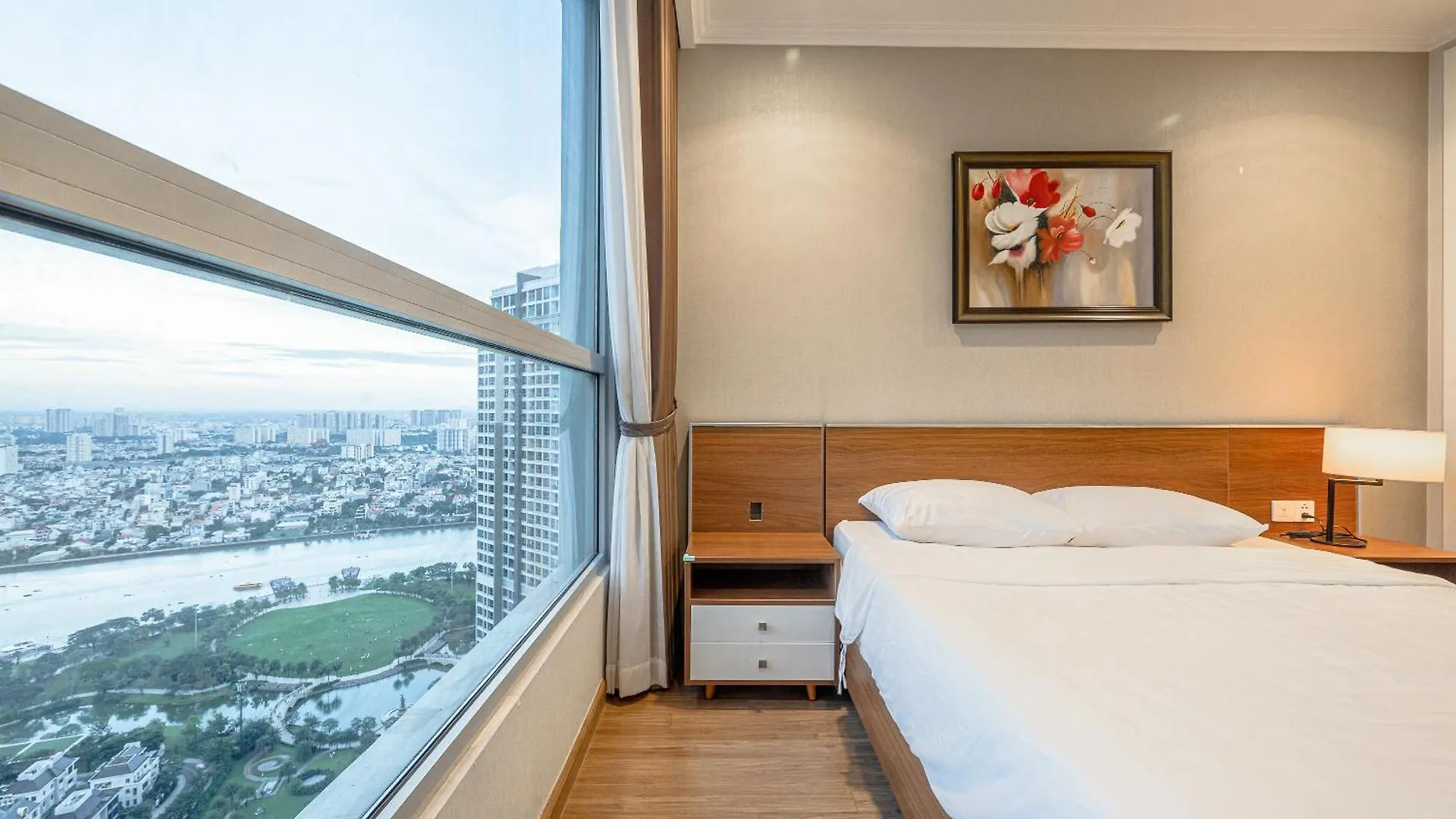 Vinhomes Condotel Luxury Art In Ho Chi Minh City