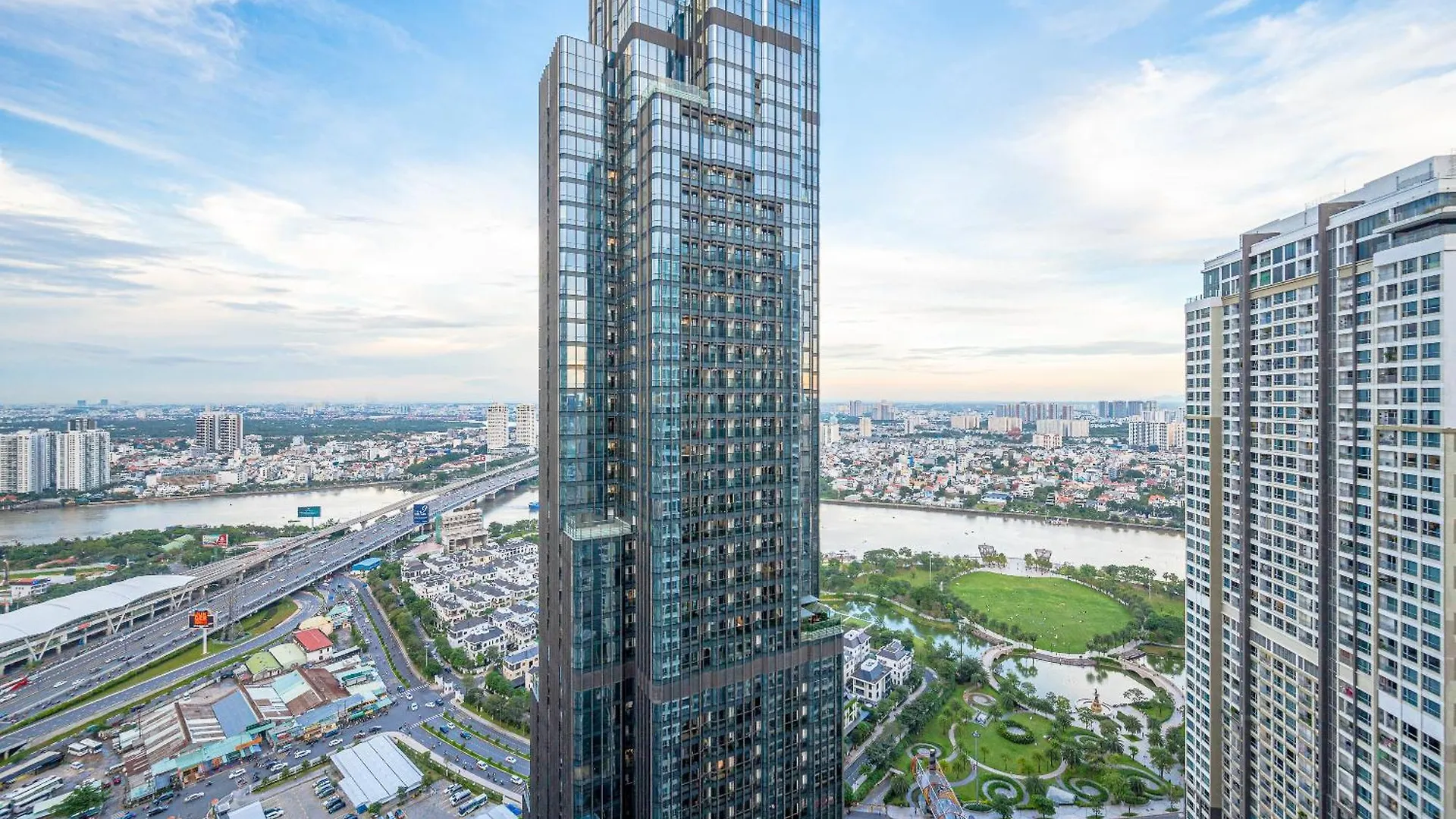 Vinhomes Condotel Luxury Art In Ho Chi Minh City Aparthotel