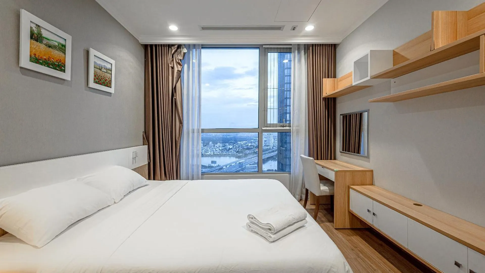 Vinhomes Condotel Luxury Art In Ho Chi Minh City Aparthotel